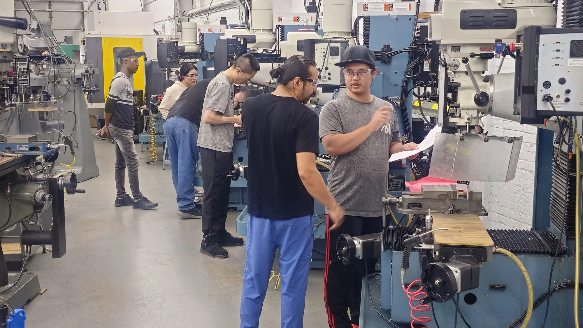 CMT-Training-CNC-Machine-Operator-scaled